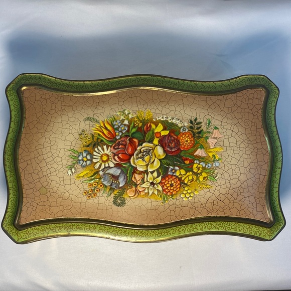 Vintage 1930's tin box container hinge lid embossed raised floral design Holland - Picture 2 of 12